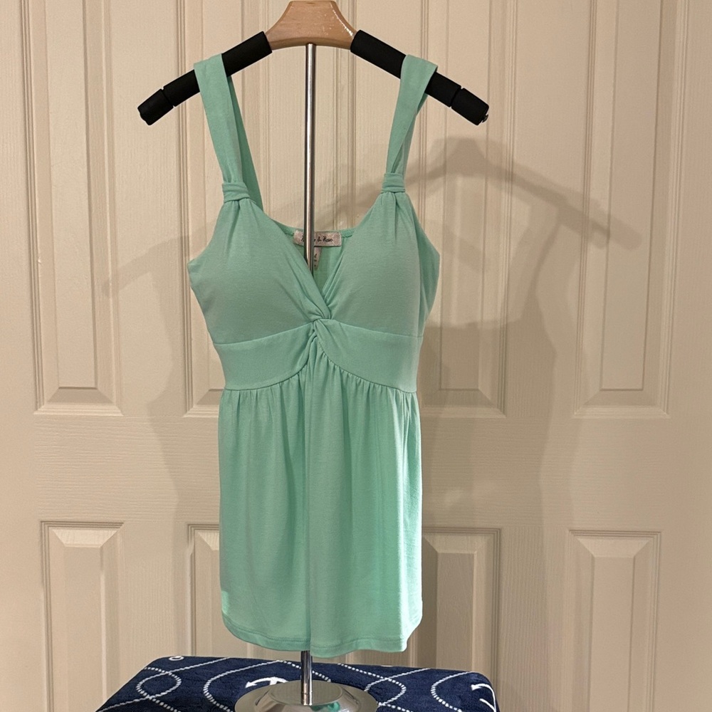 Harlow & Rose Mint Green Sleeveless Top